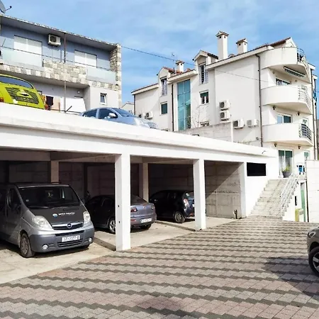 Apartament With A Parking Space - 22796 *