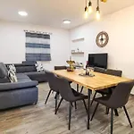 With Parking Space - 22796 דירה *