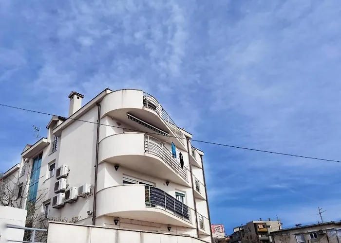 With Parking Space - 22796 Apartment Split